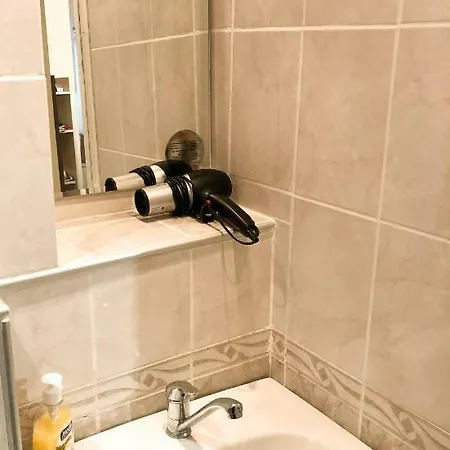 Apartment Top Center Studio 2 Min To The Beach Warna